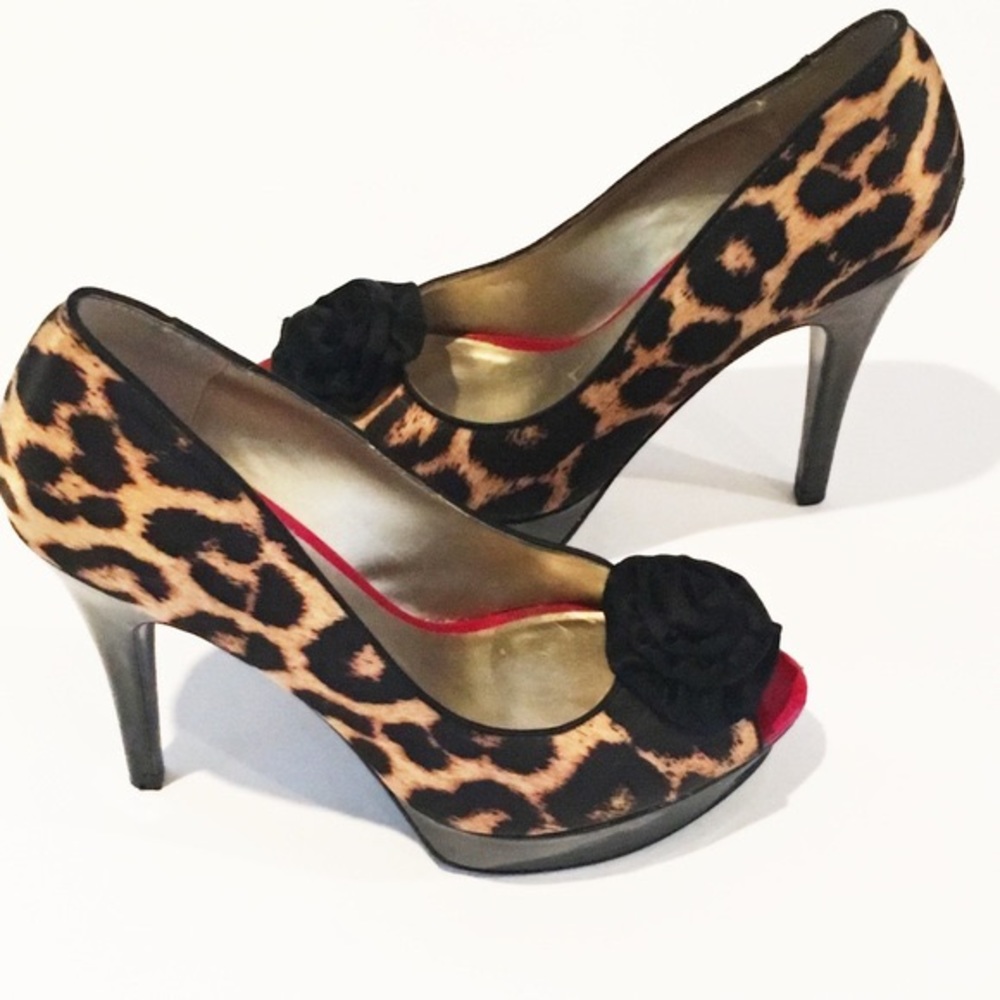 Guess leopard heels